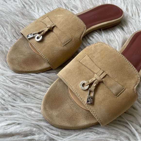 Loro Piana Natural Tan Open Toe Flat Suede Charm Slide Mules EUC Size 37.5 - Picture 4 of 12